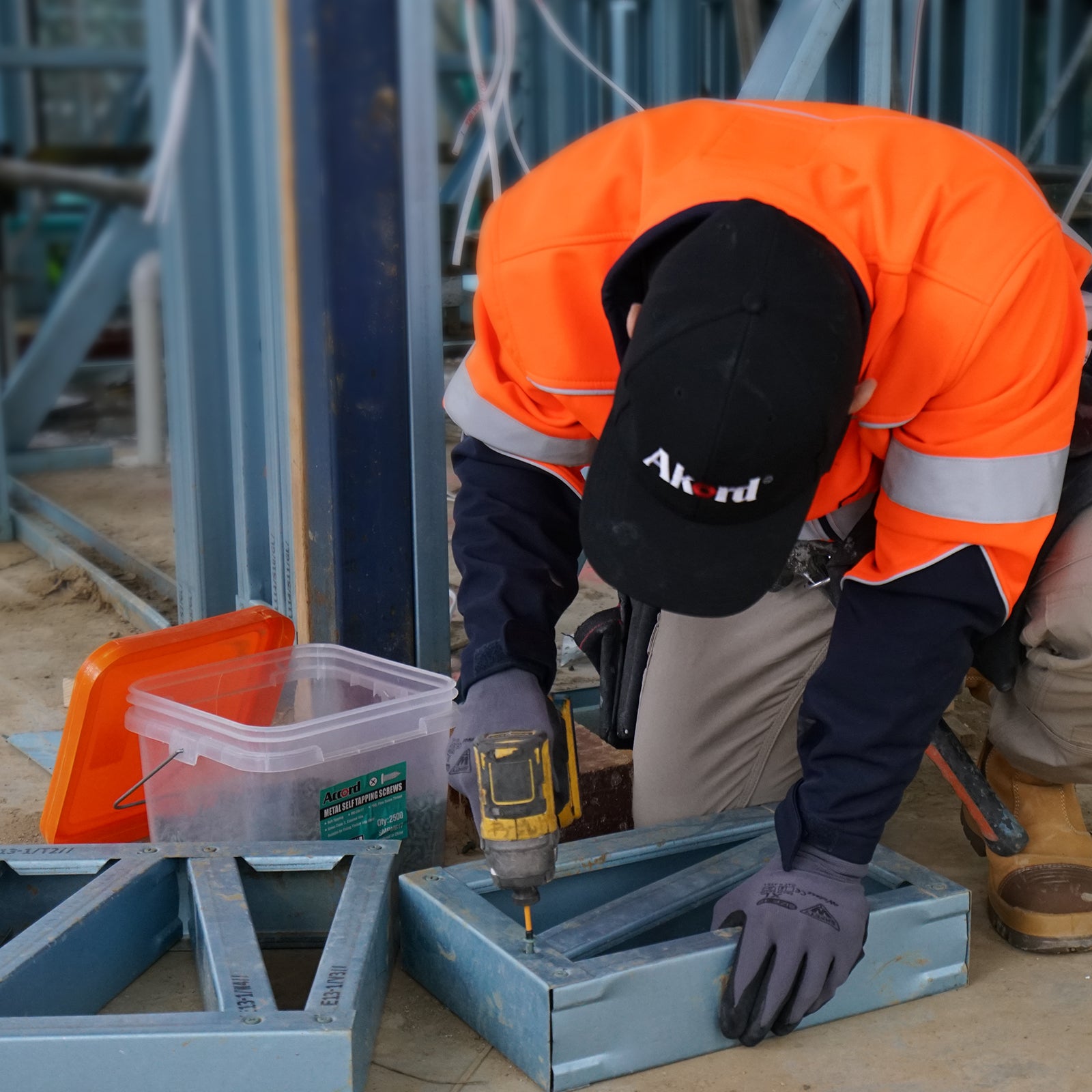 Screw Needle Point Flat Serration Head C3 M6-24x15mm Box1000