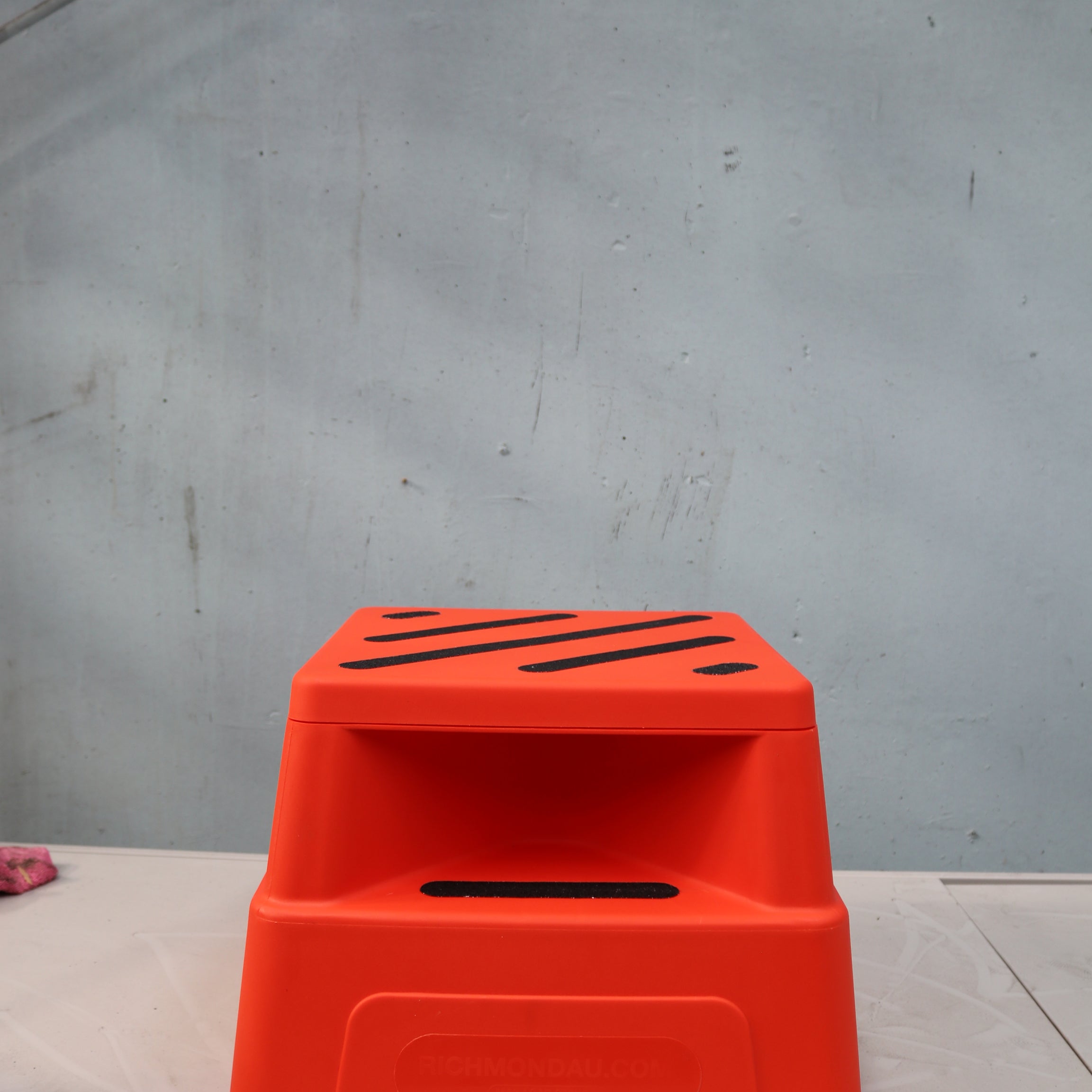 Uniform SQS Anti Skid Base Stepstool 360mm - SSR002