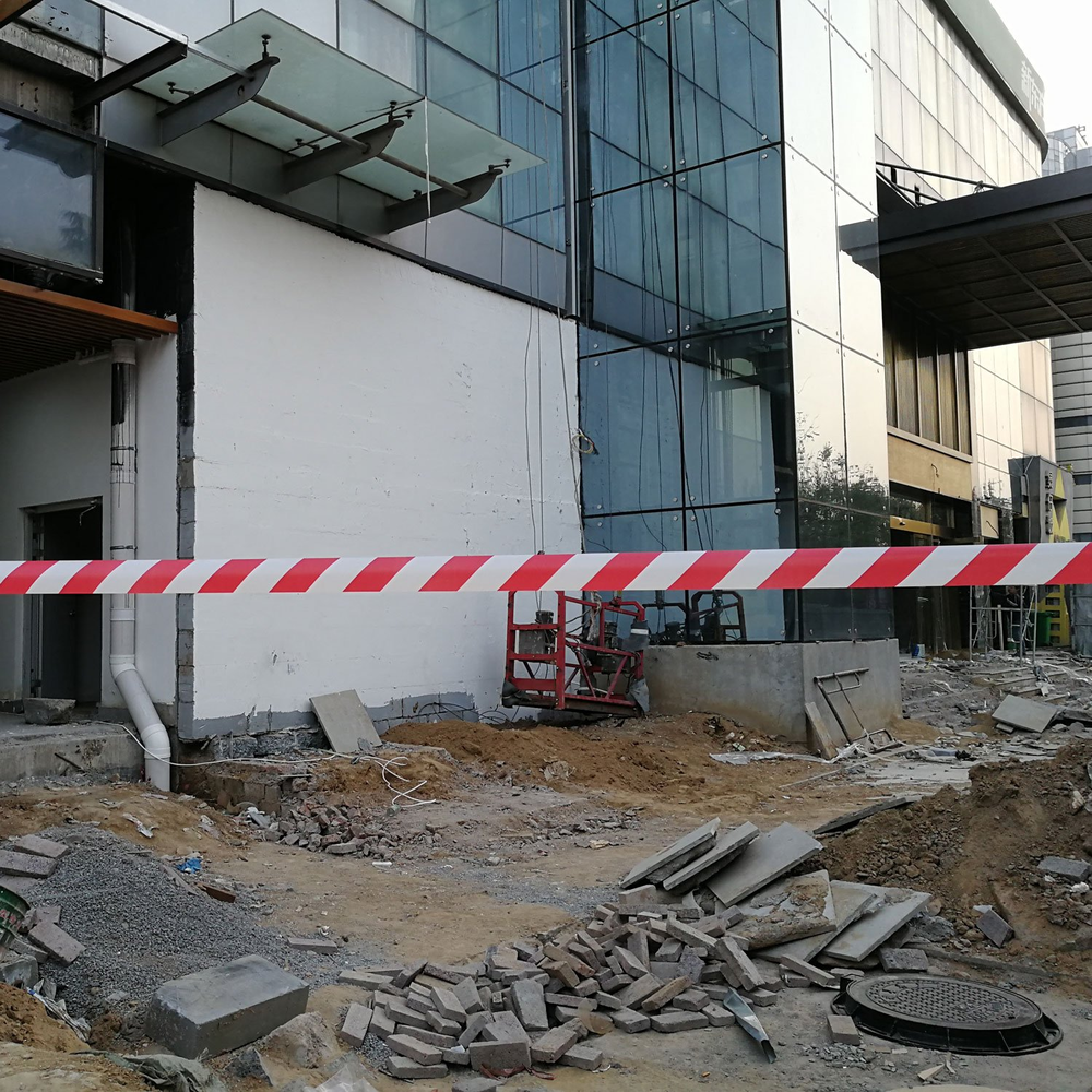 Caution Tape Red/White 100m Kangaroo site supplies